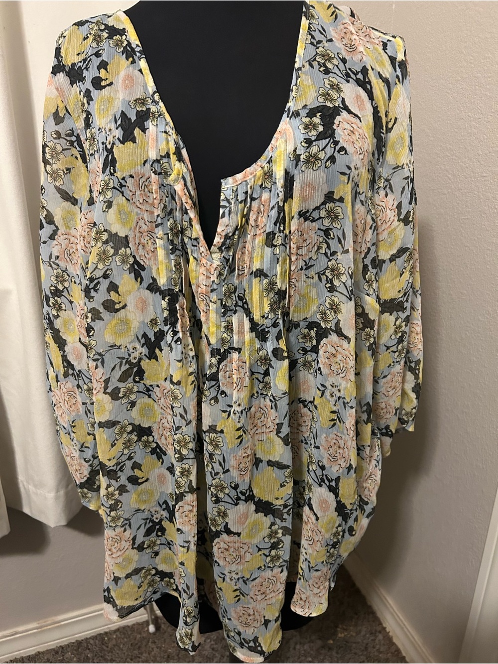 torrid Floral Pleated V-Neck Tunic - Yellow Pink Black